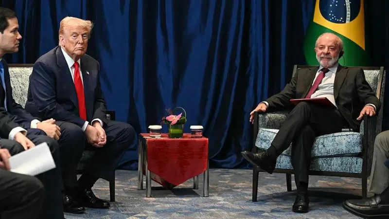 Lula chega à Casa Branca para reunião com Trump