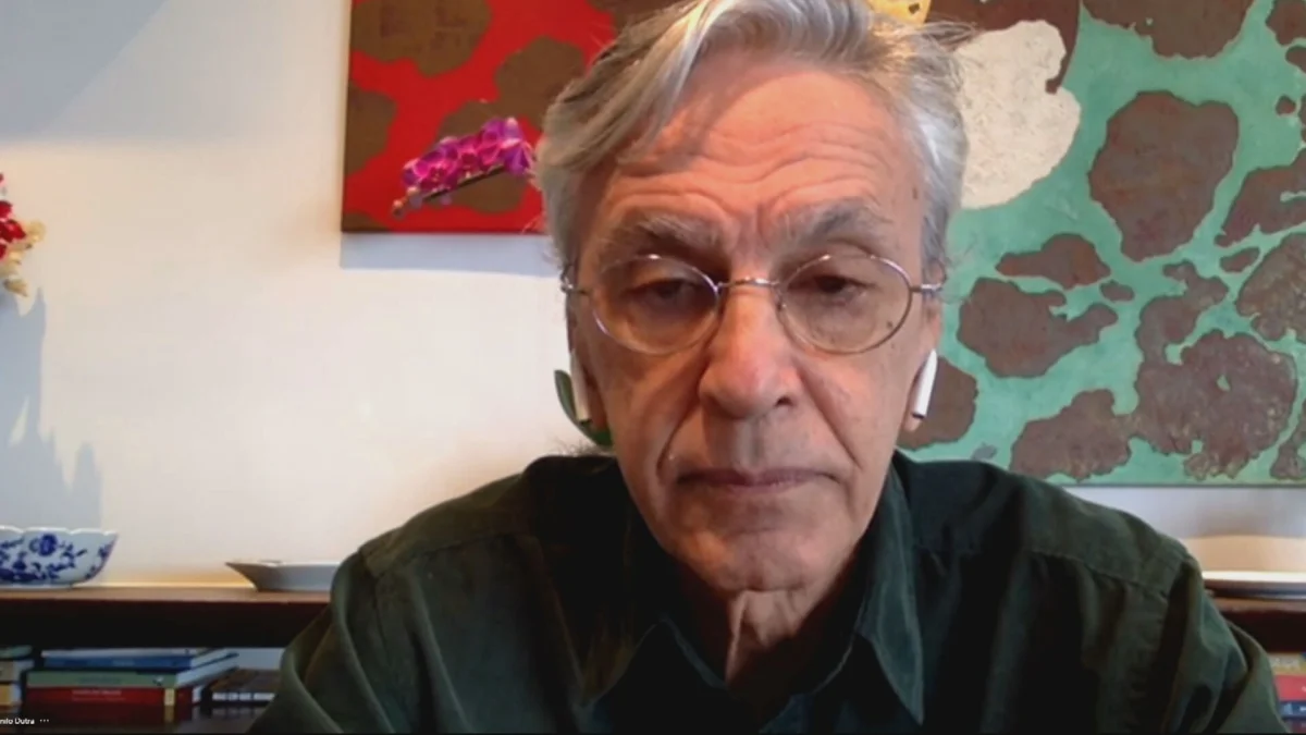 É #FAKE vídeo de Caetano Veloso pedindo apoio a Lula em 2026; áudio foi criado com IA