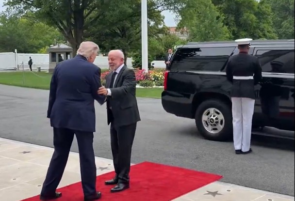 Quem são os membros da comitiva de Lula e Trump no encontro que acontece na Casa Branca