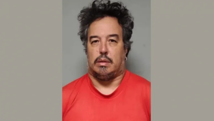 Justiça decreta prisão preventiva de pai de menino achado morto e acorrentado
