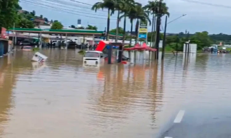 Chuvas: Governo envia Defesa Civil para Pernambuco e Paraíba