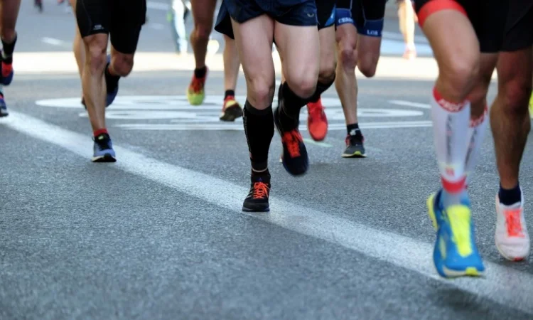 Sintomas e causas das lesões musculares ao treinar no frio