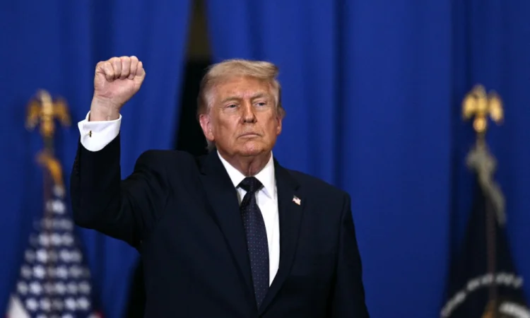 Após falas otimistas, Trump pondera e diz que não vai se precipitar em acordo de paz com o Irã