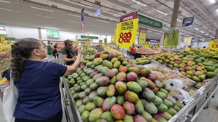IPCA-15 desacelera para 0,62% em maio, aponta IBGE