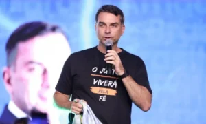 Flávio não defendeu classificação do PCC e CV como terroristas no Senado em 2025