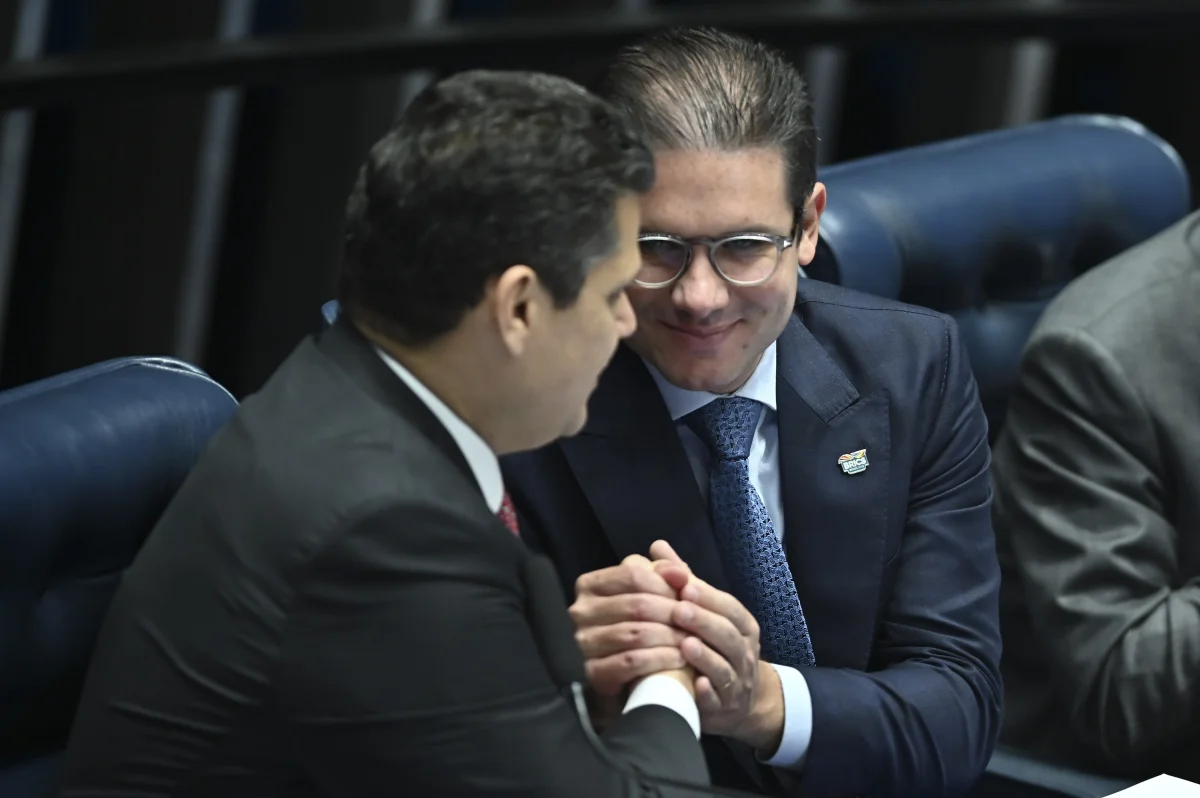 CPI do Master não interessa à cúpula do Congresso; apesar de apoio público, governo e oposição não querem comissão