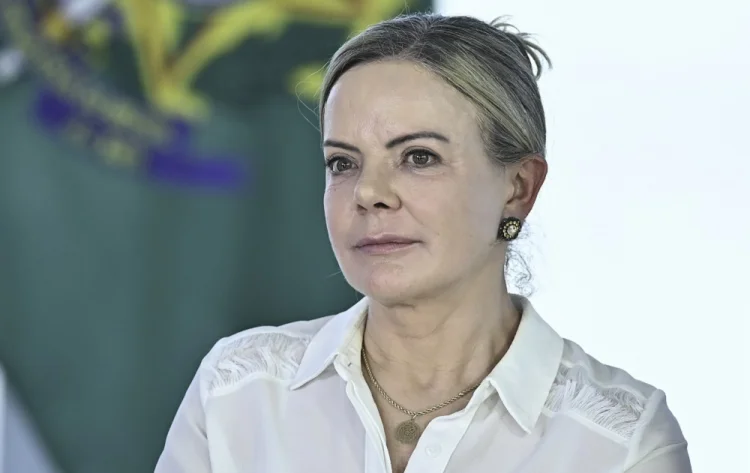 ‘Lula vai se reeleger presidente do Brasil’, afirma Gleisi Hoffmann