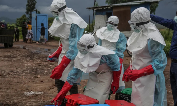 OMS eleva risco de ebola no Congo para ‘muito alto’, o nível máximo