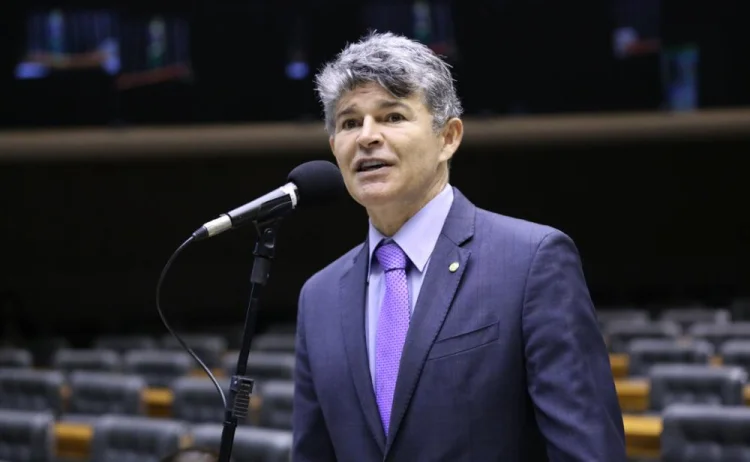 Medeiros pede investigação sobre vazamento de áudio envolvendo Flávio