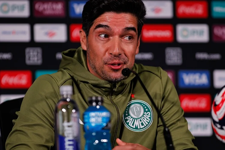 Abel e a tática ‘Nós contra Eles’: resultados ou performance?
