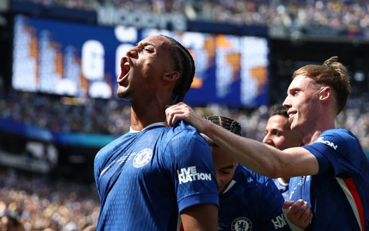 Barcelona mira João Pedro, do Chelsea, após concorrência por Julián Álvarez