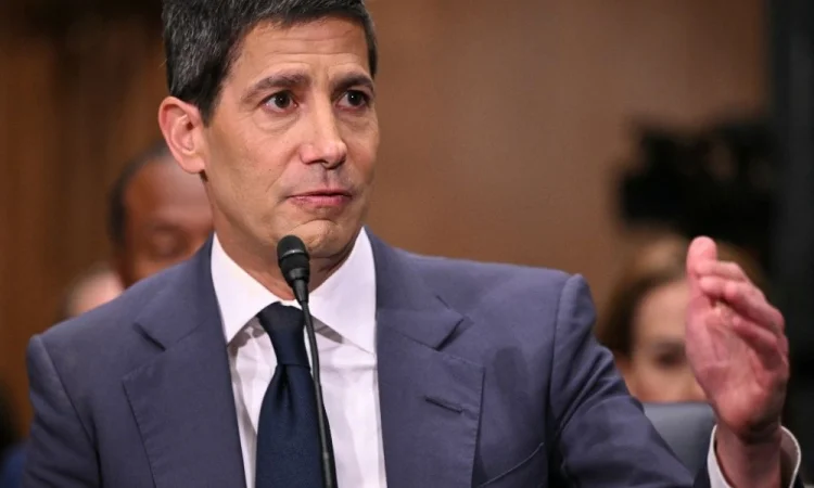 Senado dos EUA aprova nomeação de Kevin Warsh para presidência do Fed