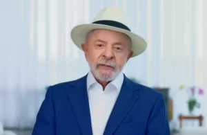 ‘Aqui não tem dinheiro do Vorcaro’, diz Lula em visita a hospital