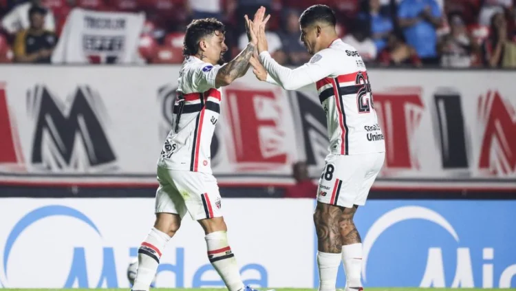 São Paulo vence Boston River, garante 1º lugar e avança para às oitavas da Sul-Americana