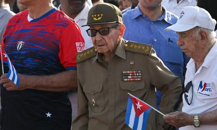 Ex-presidente cubano é indiciado pelos EUA pela derrubada de dois aviões em 1996