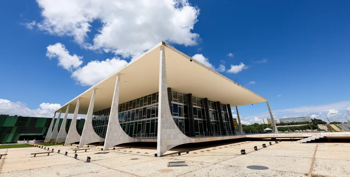 Gilmar Mendes pede vista e suspende julgamento que discute mudança na Lei da Ficha Limpa que reduz prazo de inelegibilidade