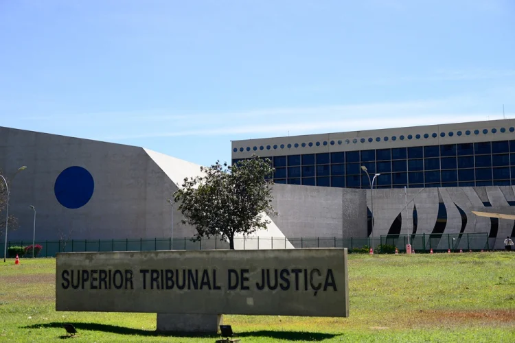 STJ abre investigação para apurar uso de prompts de IA para fraudar processos