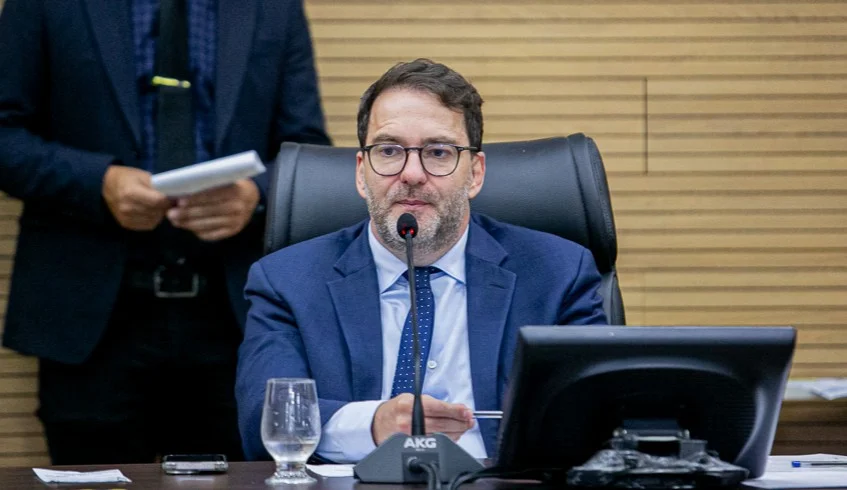 Deputado Alex Redano solicita recuperação da RO-010 entre Cacaulândia e Monte Negro Deputado Alex Redano solicita recuperação da RO-010 entre Cacaulândia e Monte Negro