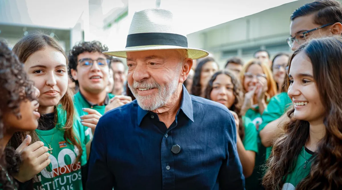 Lula diz que 'filhos são piores que Bolsonaro' ao associar taxação dos EUA à família do ex-presidente: 'Traidores da pátria'