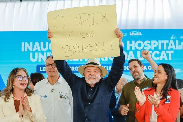 Lula diz que está esperando telefonema de Trump sobre tarifas