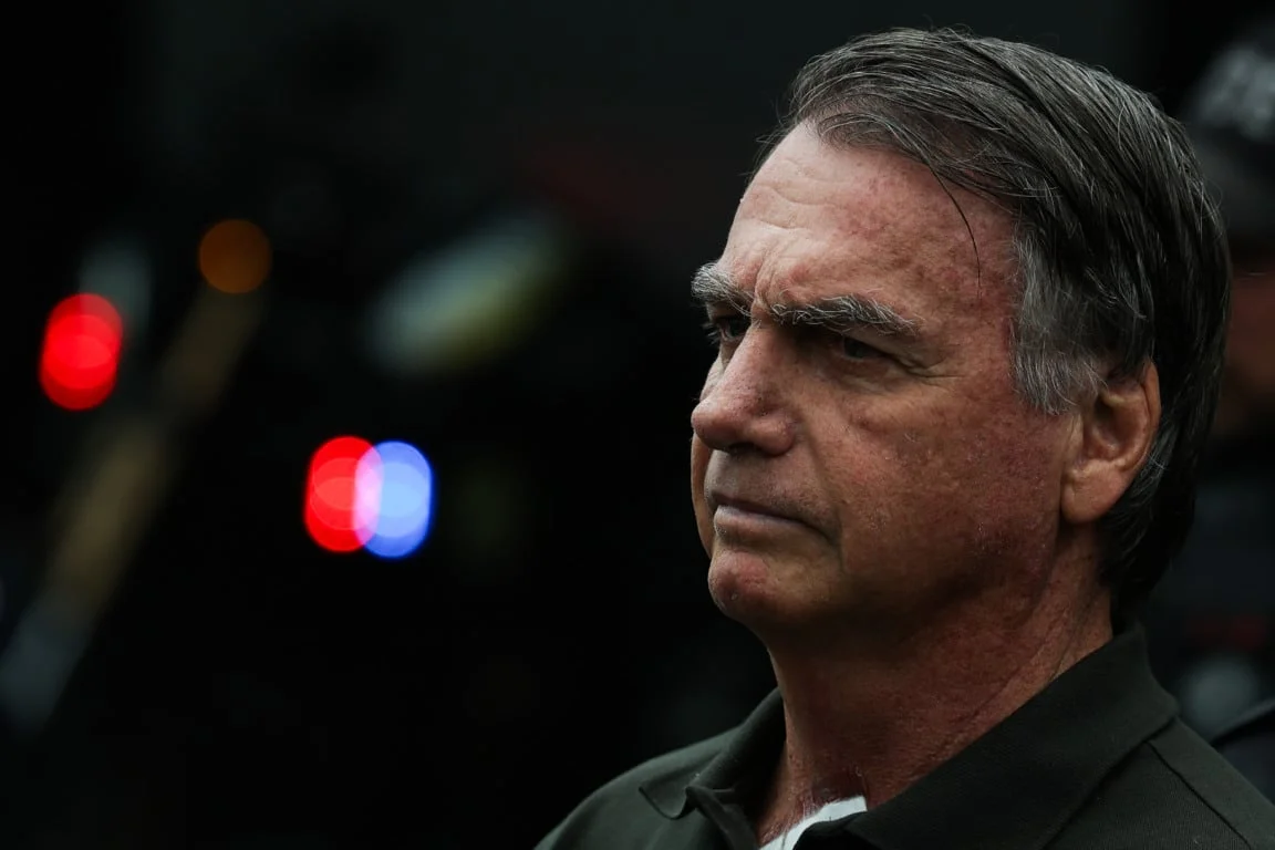 Bolsonaro pede a Moraes autorização para receber nora e duas netas em casa