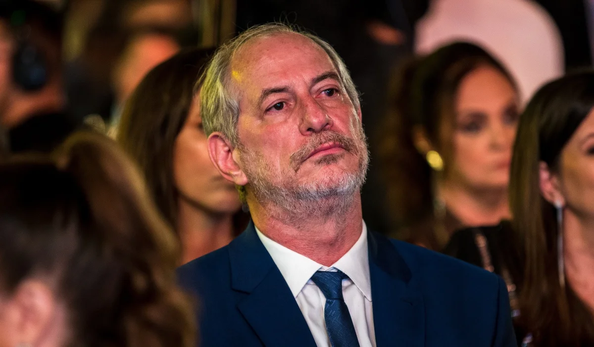 Ciro Gomes diz que 'não viu e não vai ver' vídeo de Michelle e que crise com Flávio Bolsonaro não envolve 'paróquia' local