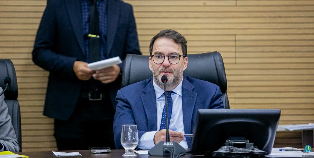 Alex Redano solicita ampliação de exames especializados para população de Alvorada Alex Redano solicita ampliação de exames especializados para população de Alvorada