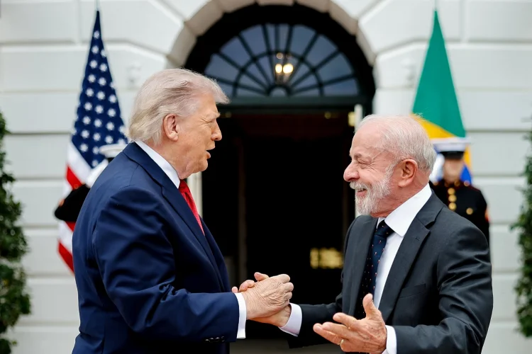 EUA propõem tarifa de 25% sobre bens brasileiros após término de investigação