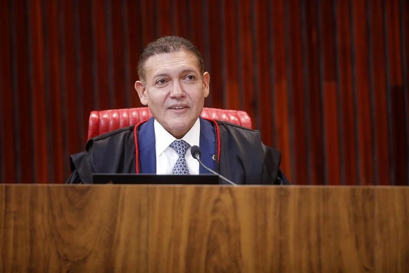100 dias para as eleições: uso de IA e propaganda antecipada geram enxurrada de ações no TSE