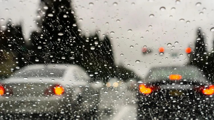 O perigo invisível das madrugadas: o que o frio extremo faz com o verniz do seu carro