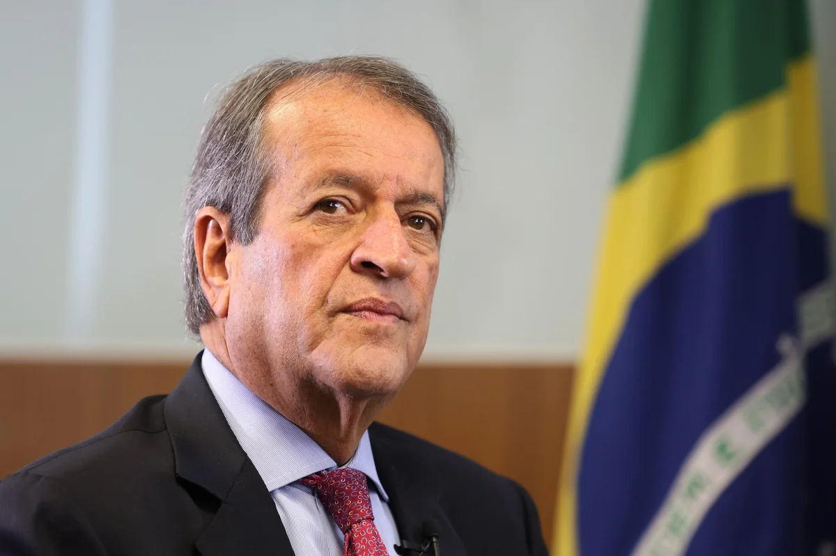 Defesa de Valdemar diz que decisão de Dino parte de 'premissas frágeis' e criminaliza atividade política