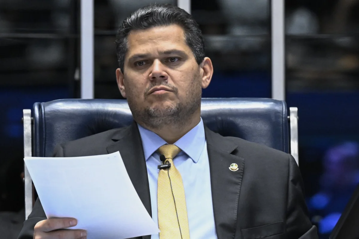 Fim da 6x1: Senado inicia recesso sem que Alcolumbre dê início à tramitação da proposta; análise pode ficar para depois das eleições
