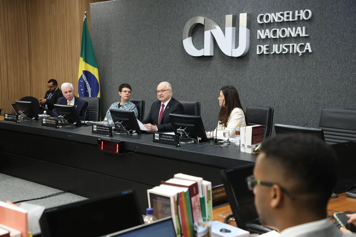 Fachin afirma que sofisticação de organizações criminosas exige 'respostas coordenadas' do Judiciário