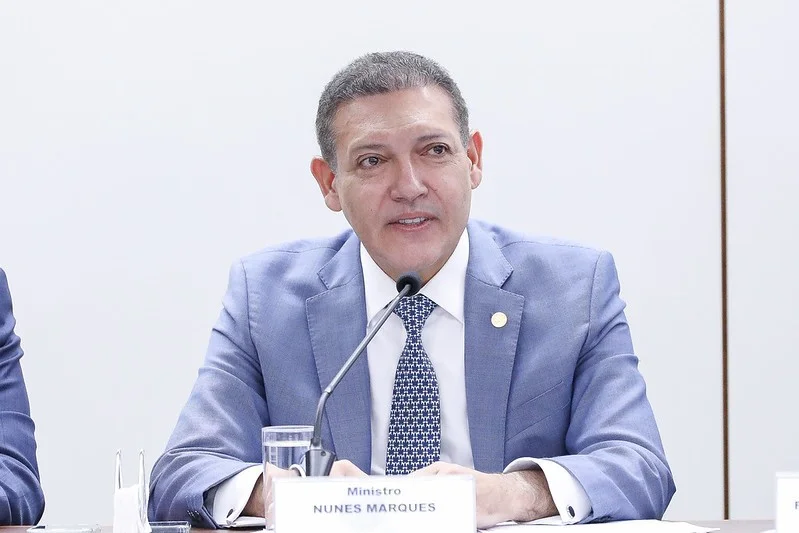 Ministros defendem resposta dura do TSE a ataques às urnas e à missão dos EUA para questionar sistema eleitoral brasileiro