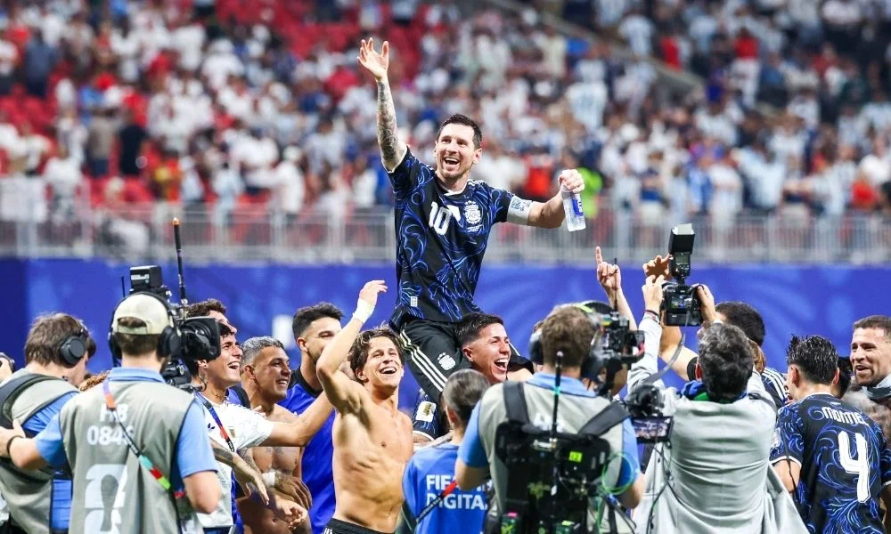 Final da Copa entre Espanha e Argentina coloca campeões de Uefa e Conmebol frente a frente