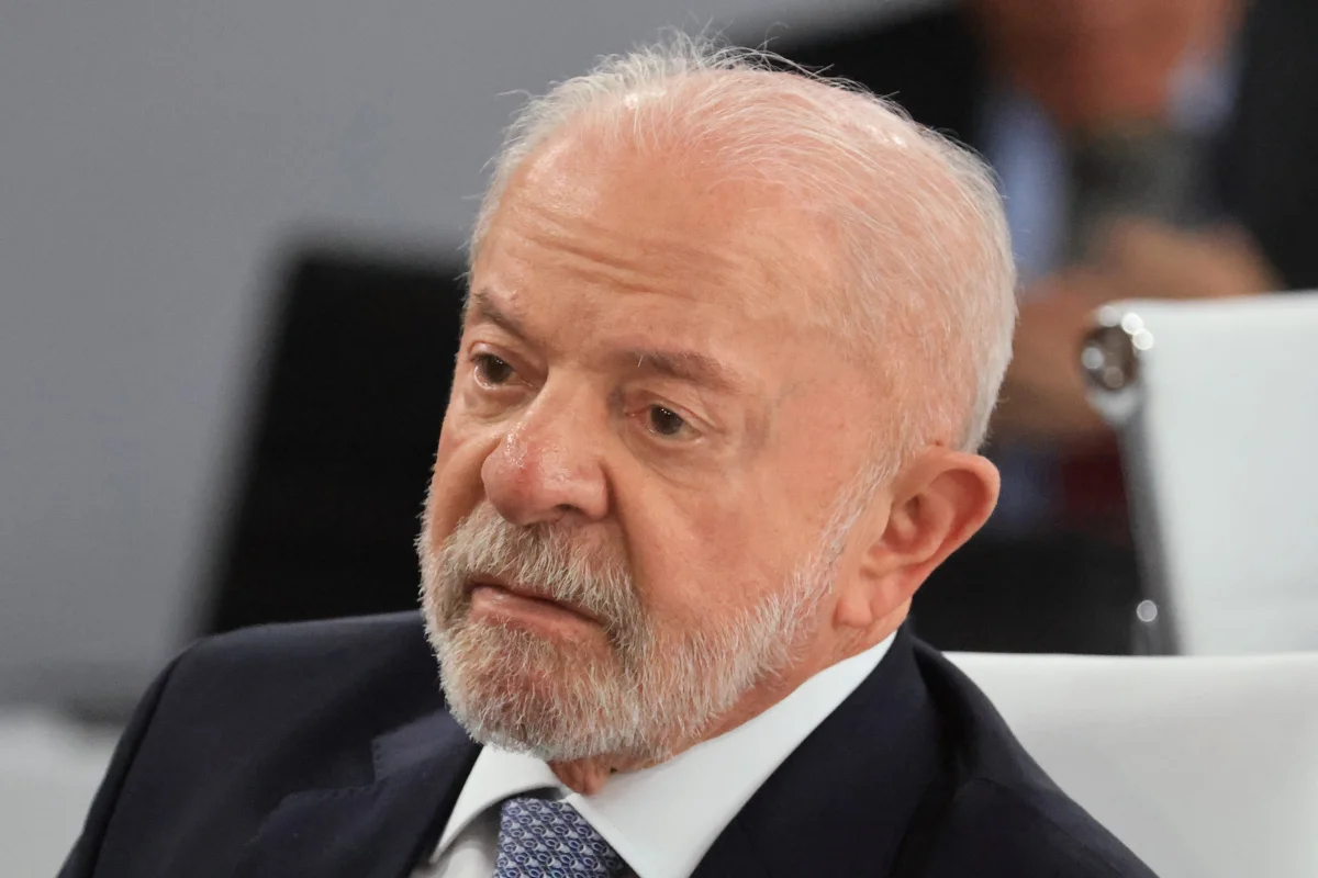 Brasil avalia retaliação contra EUA com foco em patentes farmacêuticas e setor audiovisual, diz agência