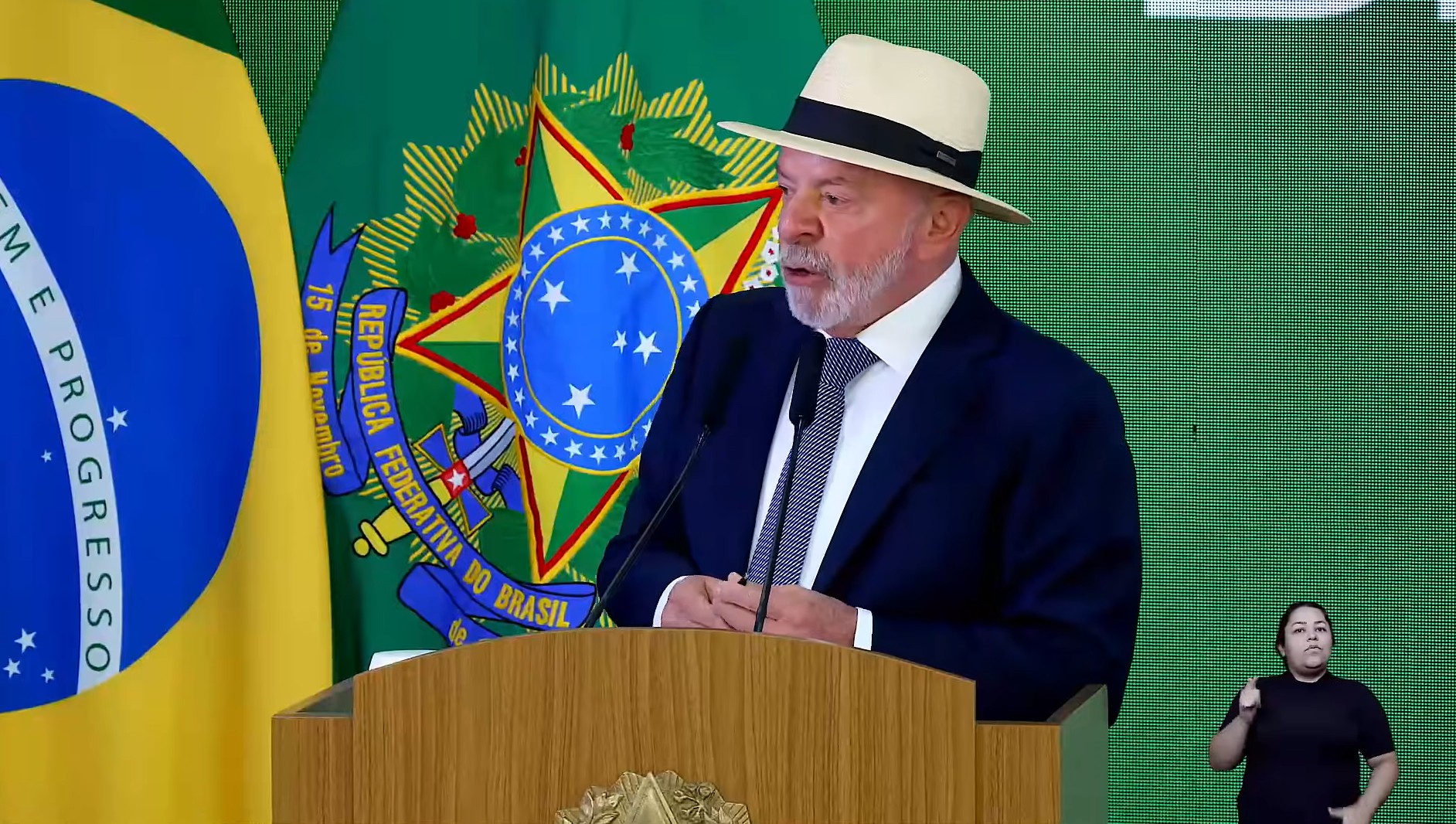 'Há males que vem para o bem', diz Lula em cerimônia de anúncio de medidas de resposta ao tarifaço dos EUA