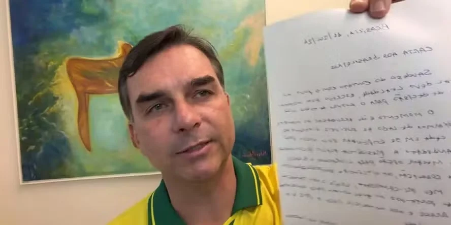 A carta de Jair Bolsonaro aos brasileiros e os impactos políticos na candidatura de Flávio - O Assunto #1761