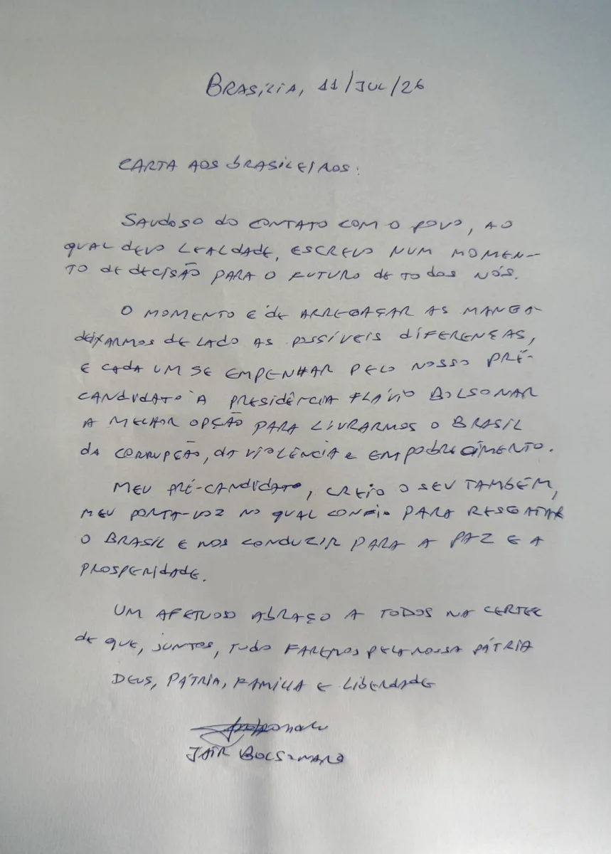 Em carta, Bolsonaro diz que Flávio é seu 'porta-voz' e pede pra deixar 'de lado diferenças', sem citar briga do filho com Michelle