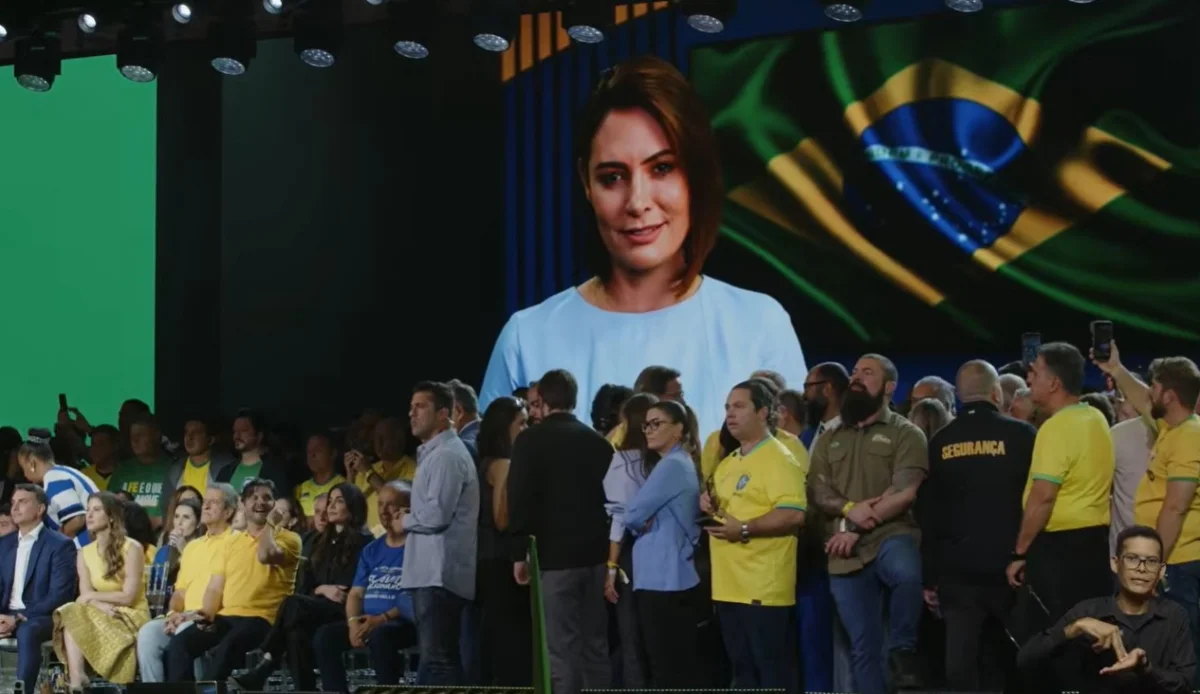 Pano de fundo da trégua entre Flávio e Michelle Bolsonaro revela crise e desconfiança entre aliados