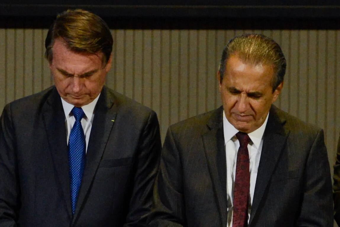Malafaia procura Flávio: ‘Ouça e siga esse meu conselho para você vencer as eleições’