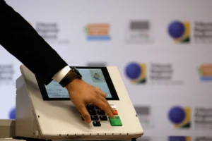 TSE afirma que foi procurado por embaixada para tratar de encontro com funcionários dos EUA