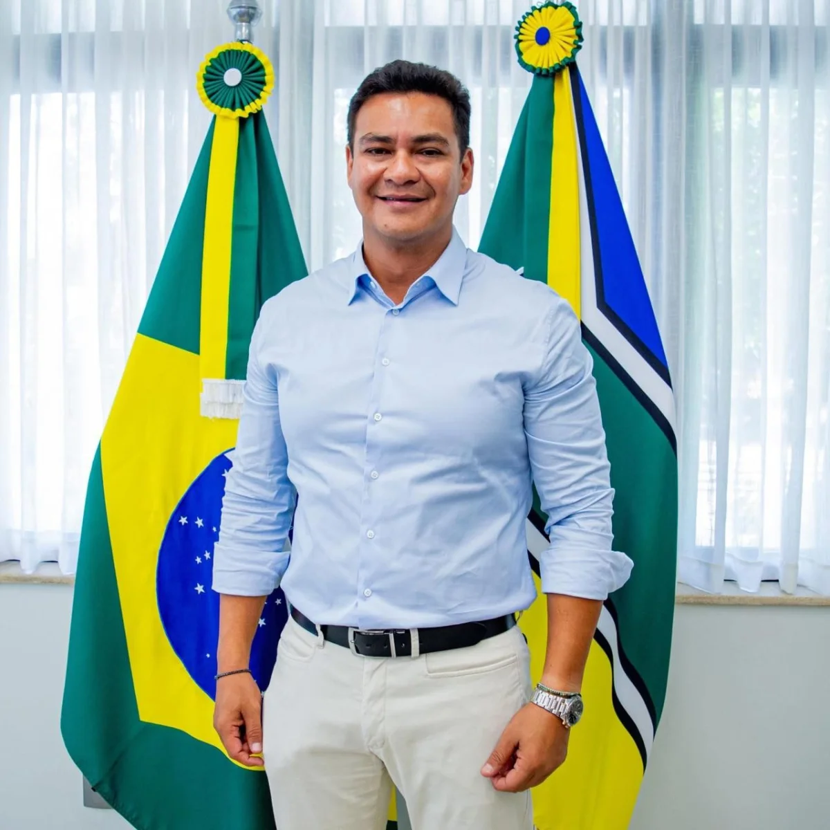 Teles Júnior deixa pré-candidatura ao Senado pelo Amapá e retorna como vice na chapa de Clécio