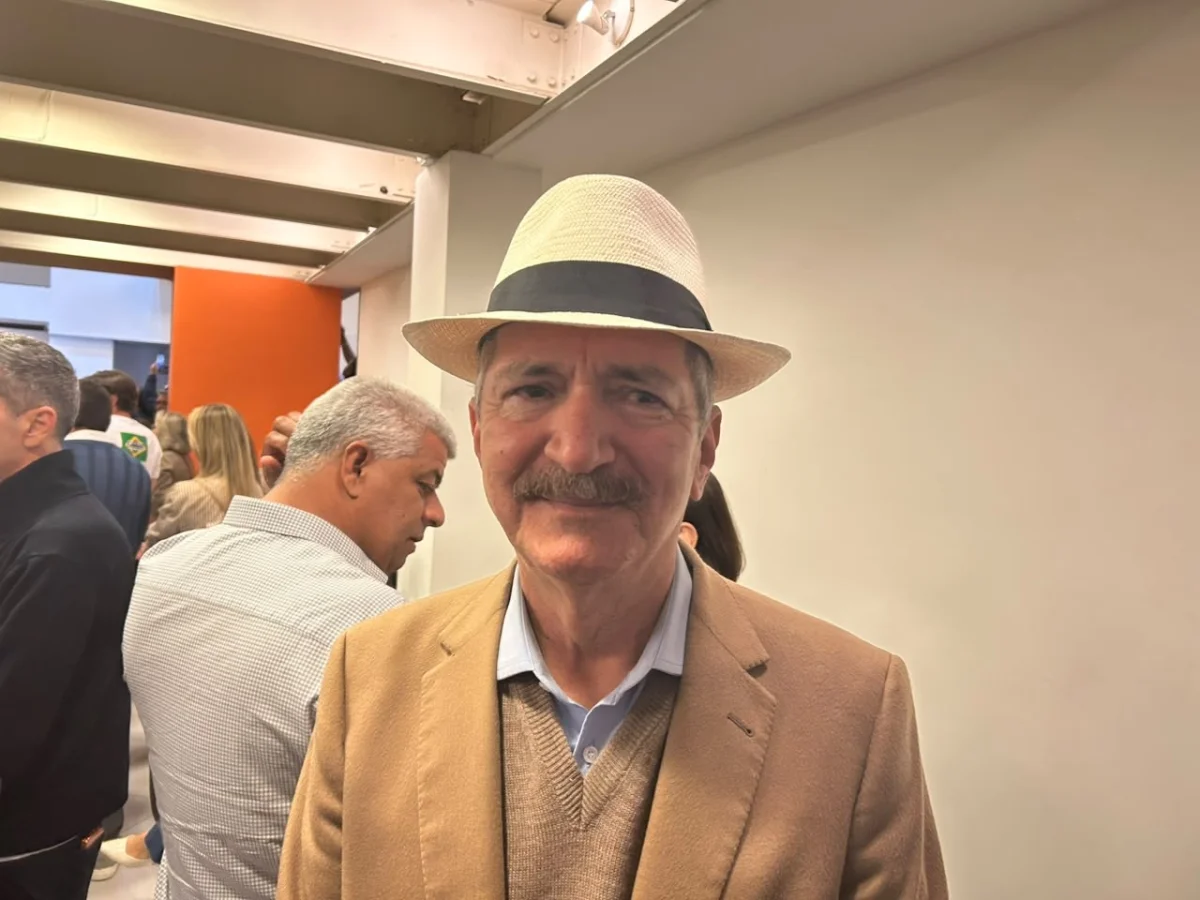 Com pré-candidatura a presidente em xeque, Aldo Rebelo vai à convenção de Caiado