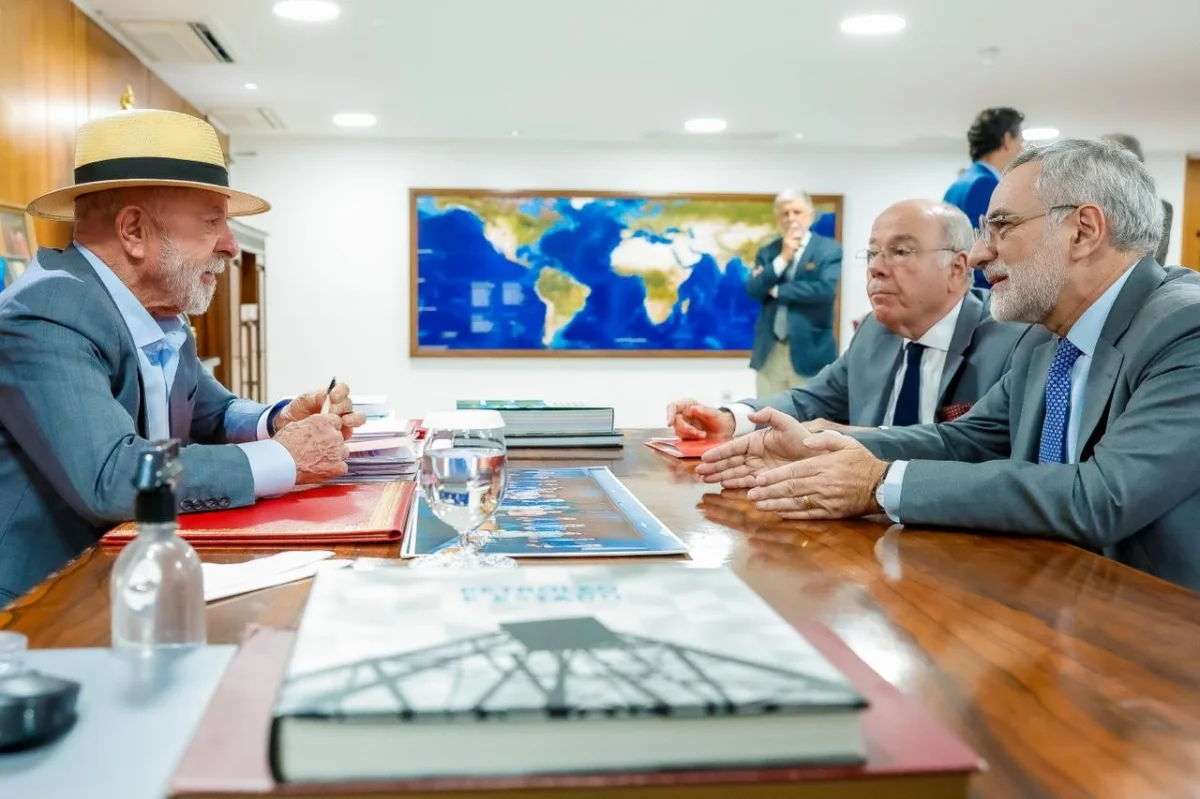 Sem novos ataques de Milei, integrantes do Itamaraty avaliam que 'tendência' é embaixador brasileiro retornar a Buenos Aires