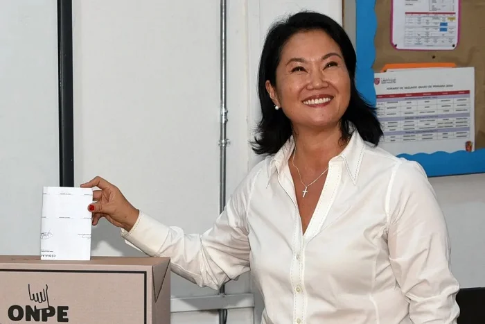 Tribunal eleitoral do Peru declara Keiko Fujimori como presidente eleita