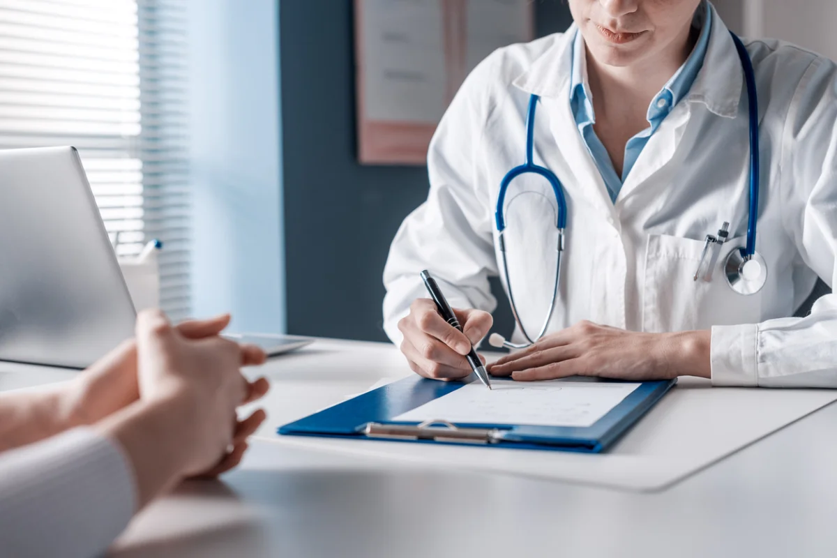 Edital abre 89 vagas para provimento de médicos especialistas em Rondônia
