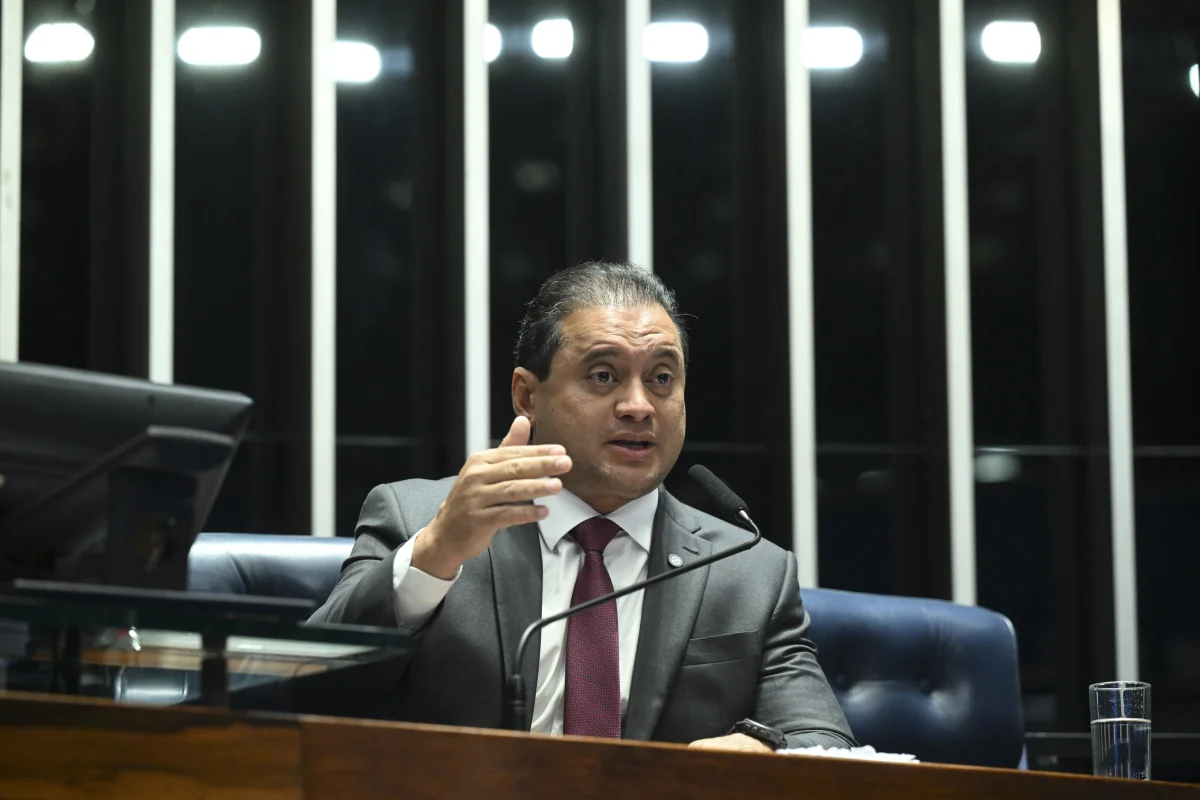 Conexão no STJ: STF investiga se senador Weverton Rocha articulou blindagem em caso de homicídio no Maranhão