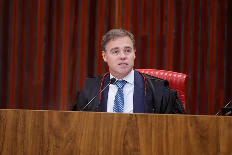 Mendonça promete conduzir casos Master e INSS com imparcialidade e quer evitar erros da Lava Jato
