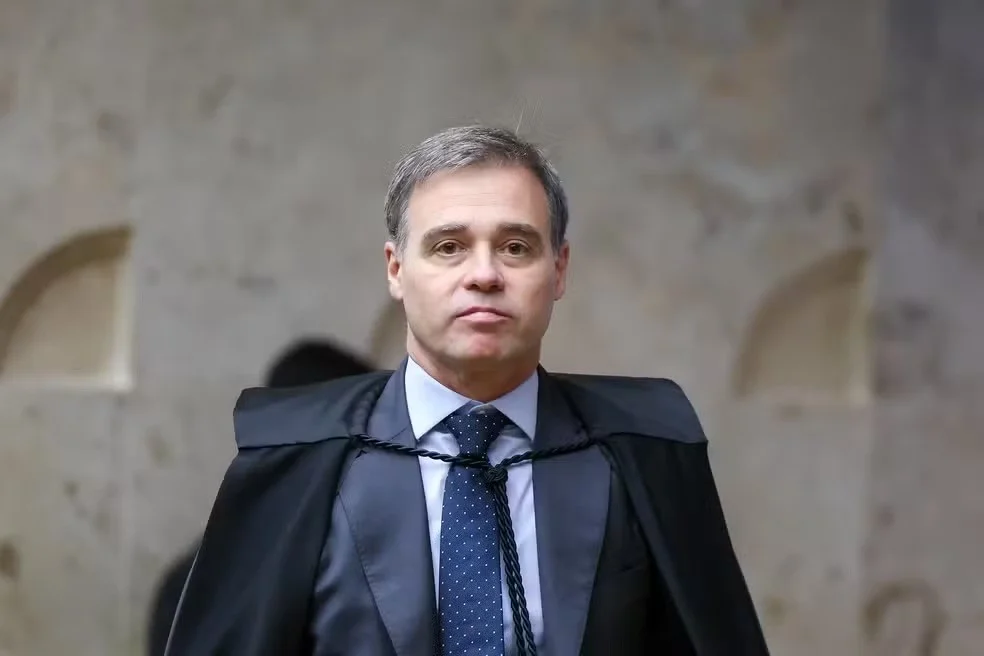 André Mendonça cobra PF livre e independente; governo diz que ninguém será poupado e quer tudo investigado